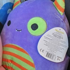 BNwt 8" blaze squishmallow